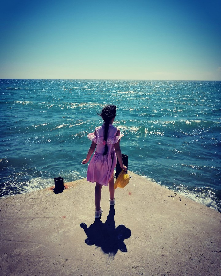 море