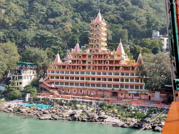 shree laxman temple