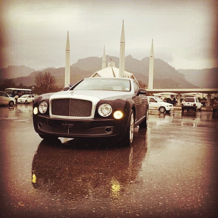Car in capital