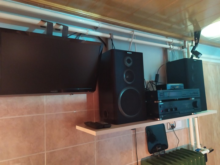Hangfal és TV/Speaker and TV