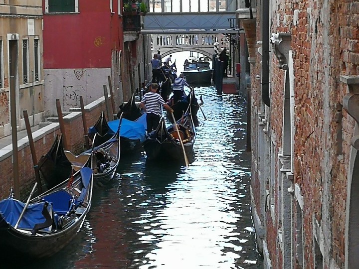venice back lanes