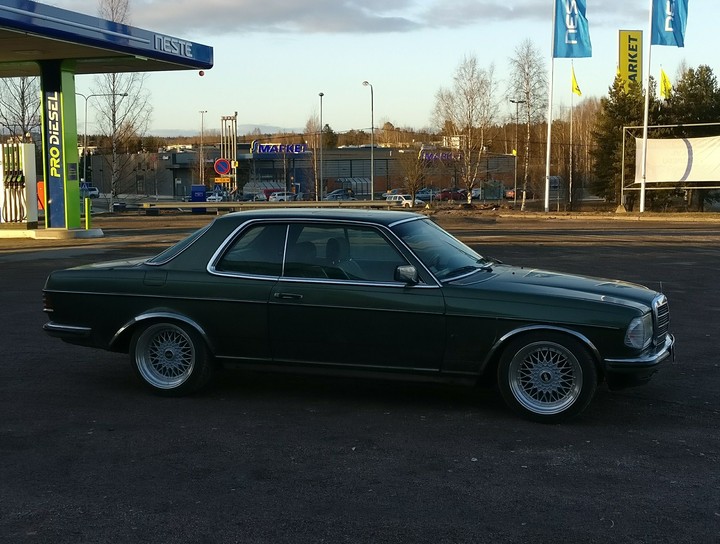 Mercedes Benz