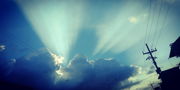 the sun si so shy cant see the sun