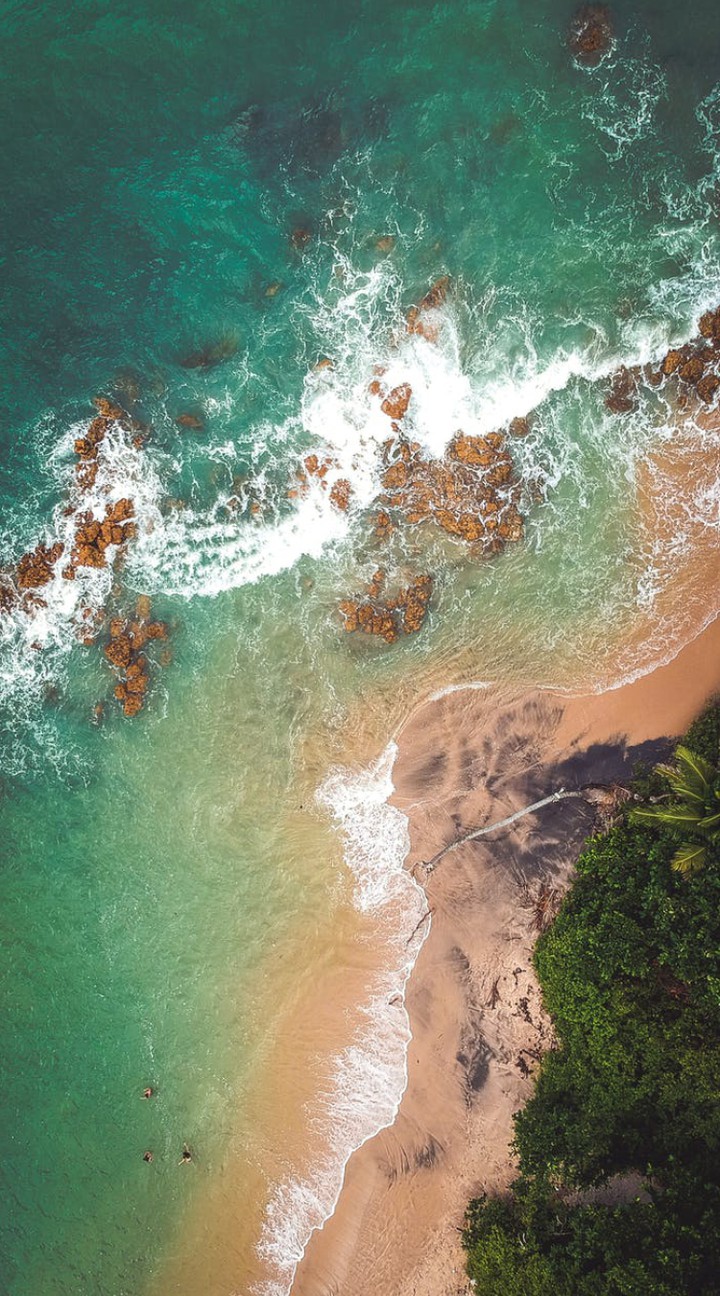 sea is beautiful