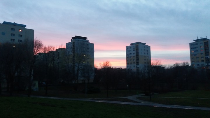 Sunset between the Blocks