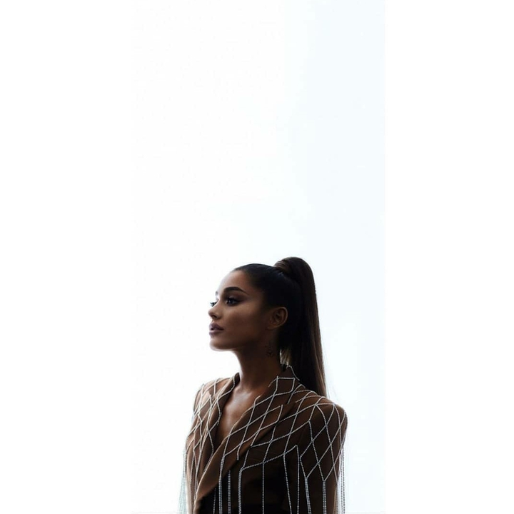 ARIANA GRANDE