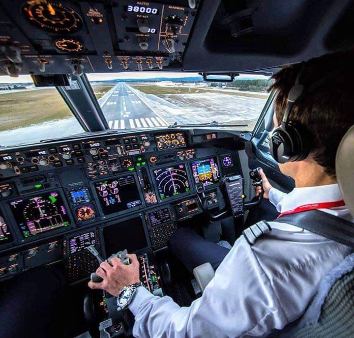 b737