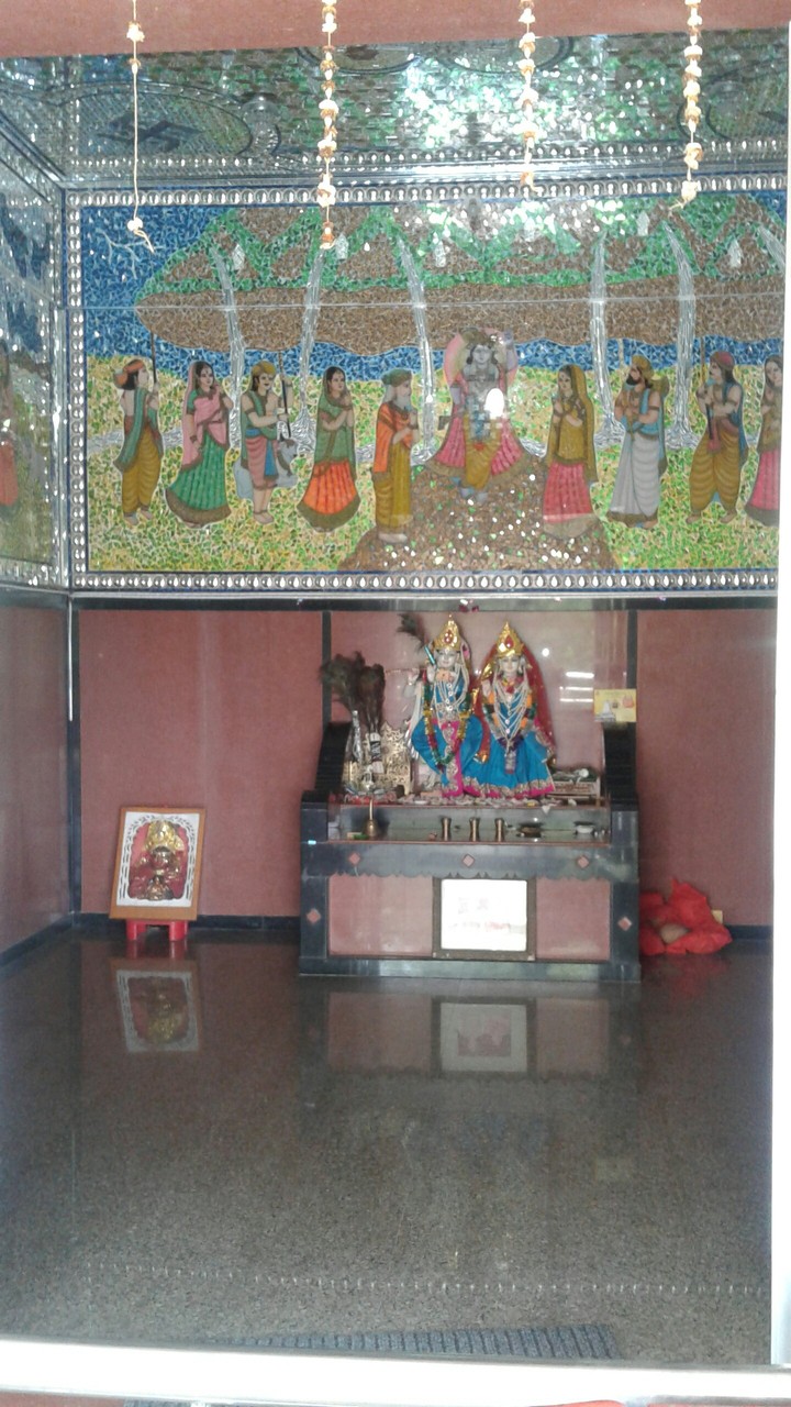 mahakal(Radha krishna statues)