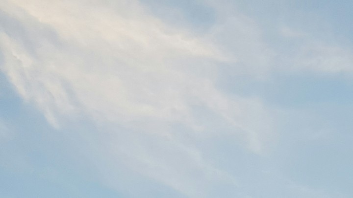봄 하늘