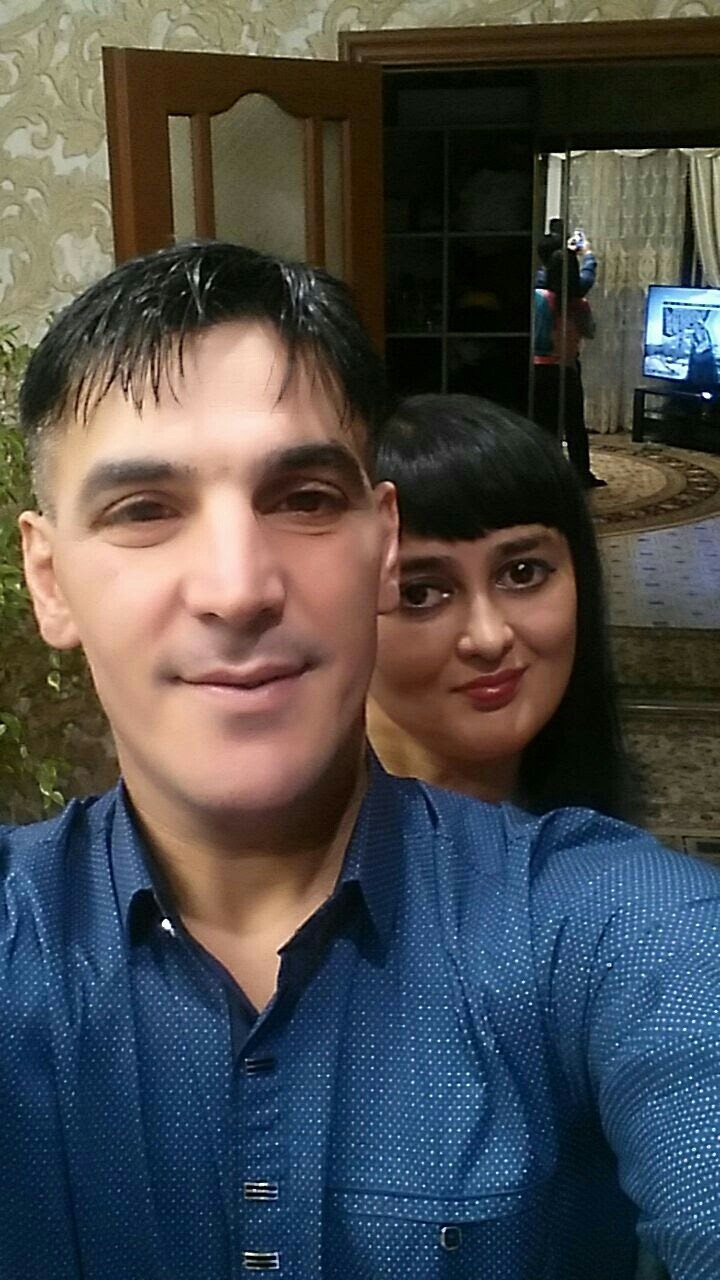 г