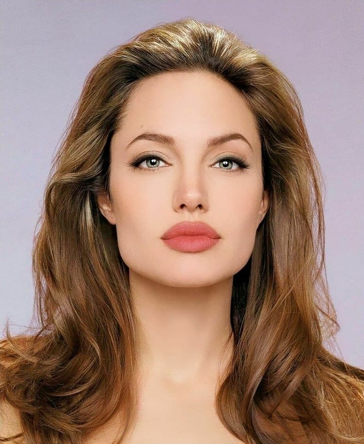 angelina jolie gueen