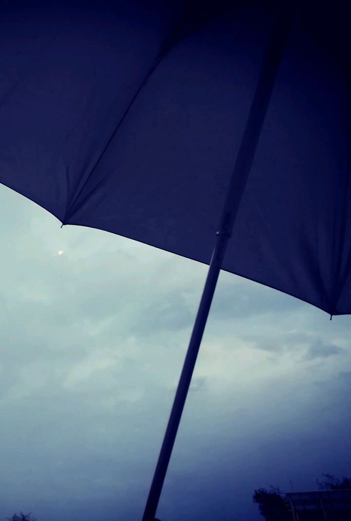 its rain ☔