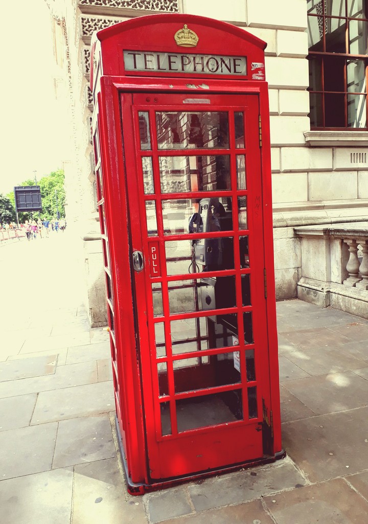 telephone