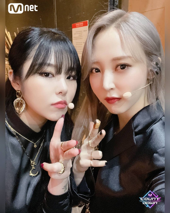 wheein moonbyul