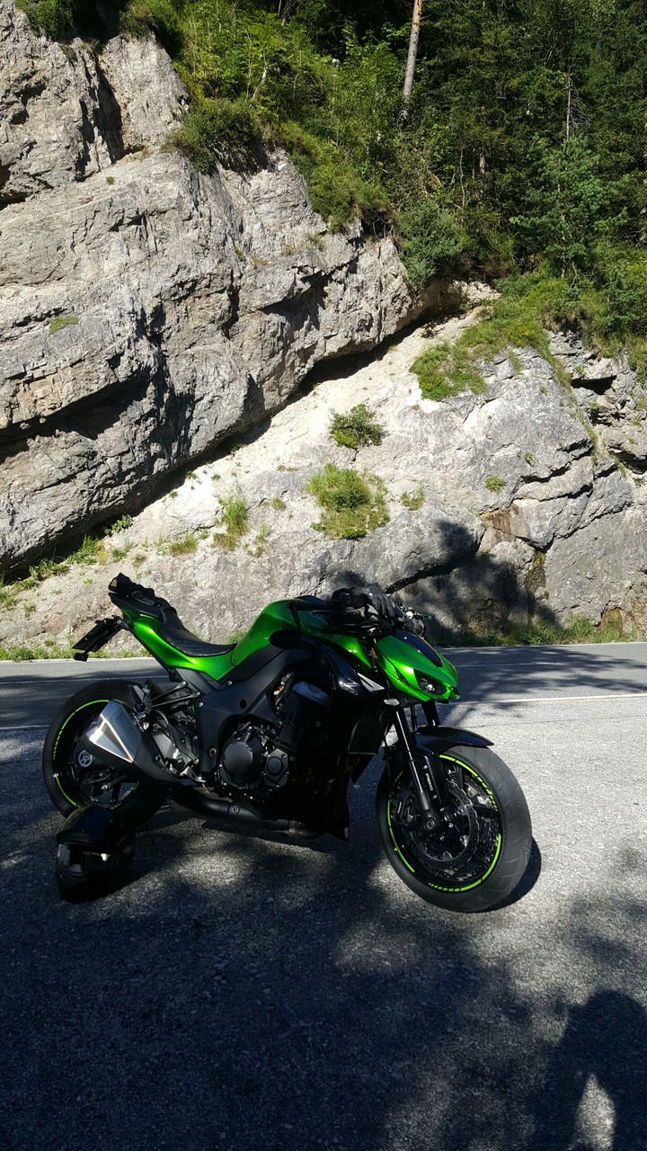 z1000