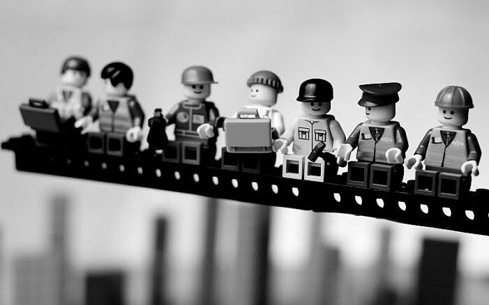 legos trabajadores