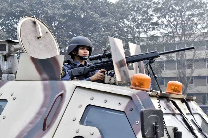 A kolkata POLICE swat Snipper