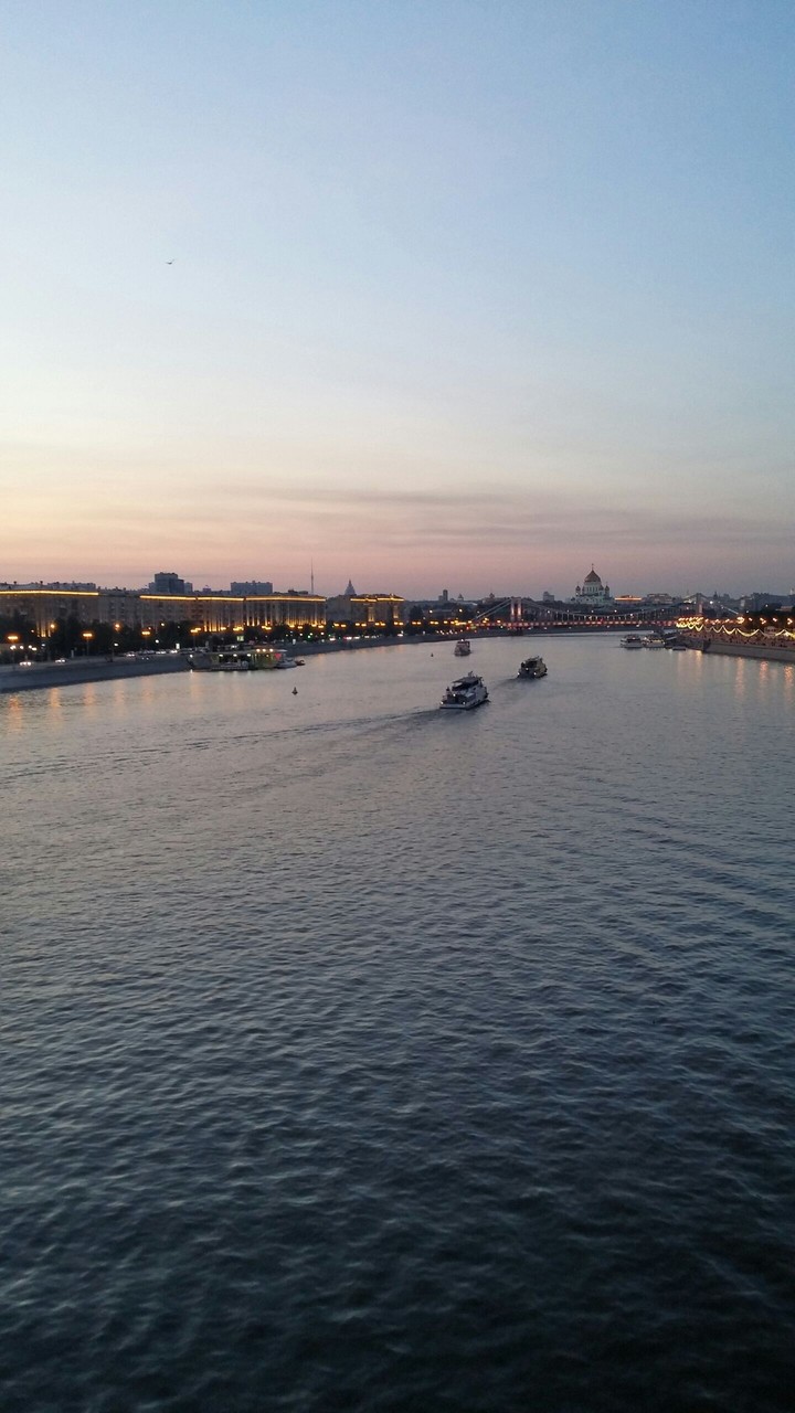 Moscow, Pushkinsky bridge