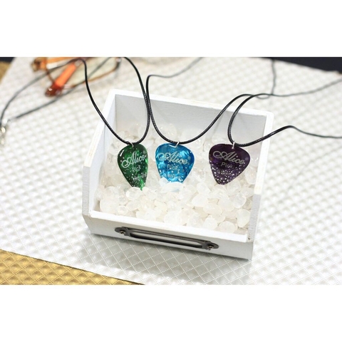 pick necklace