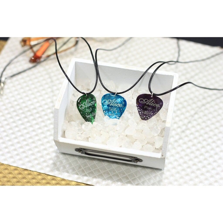 pick necklace