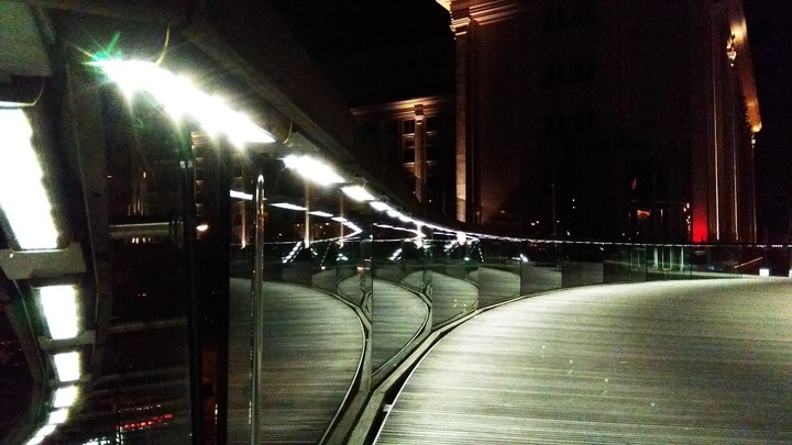 Night light mirror