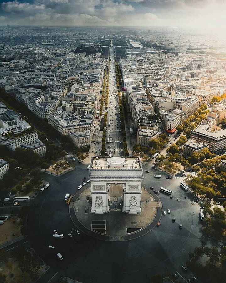 Gateway to Paris