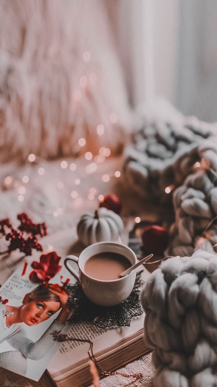 WARM ATMOSPHERE