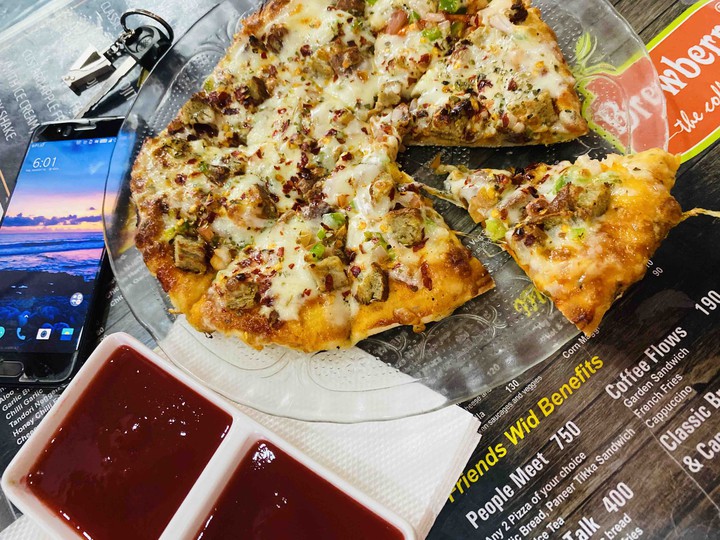 chicken tikka pizza