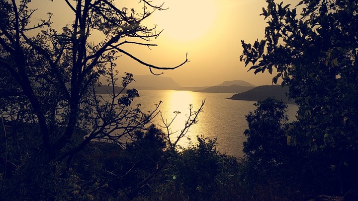lake - mulshi dam, pune , india