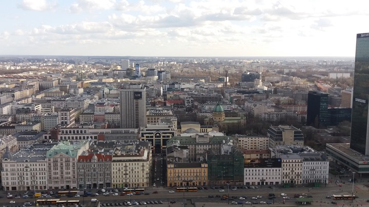 город