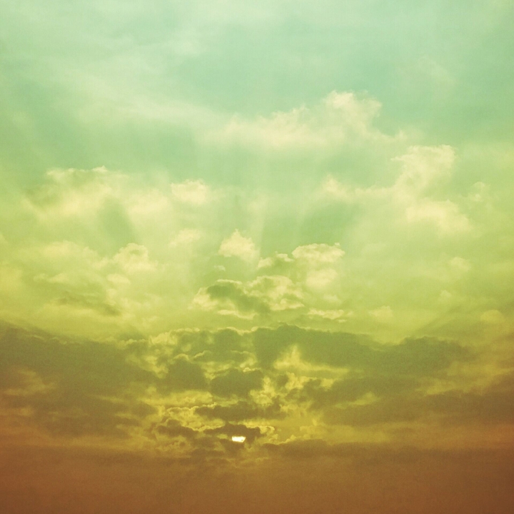 A rising sun bringing us new hopes!!