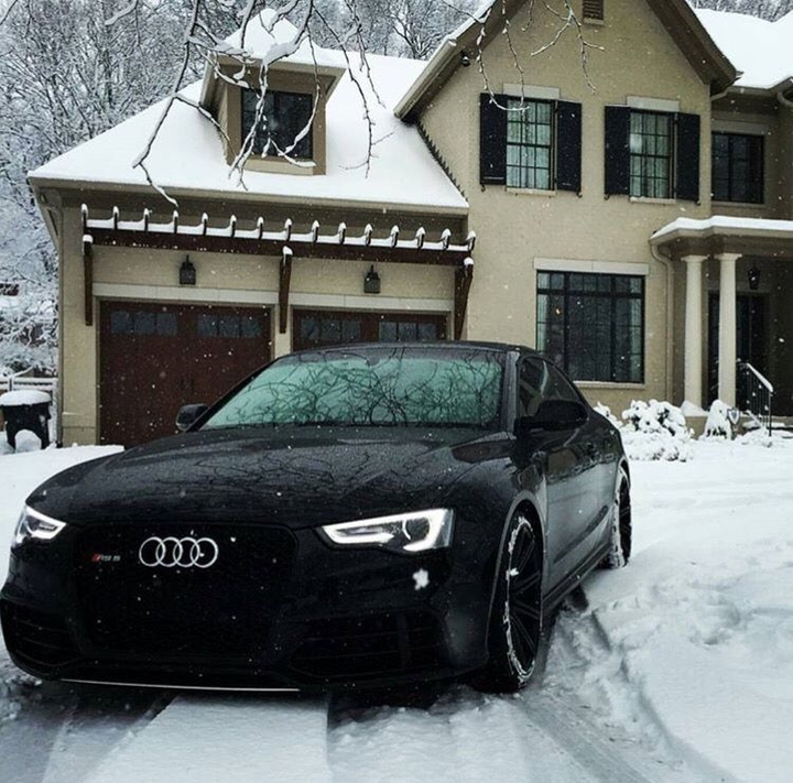 AUDI