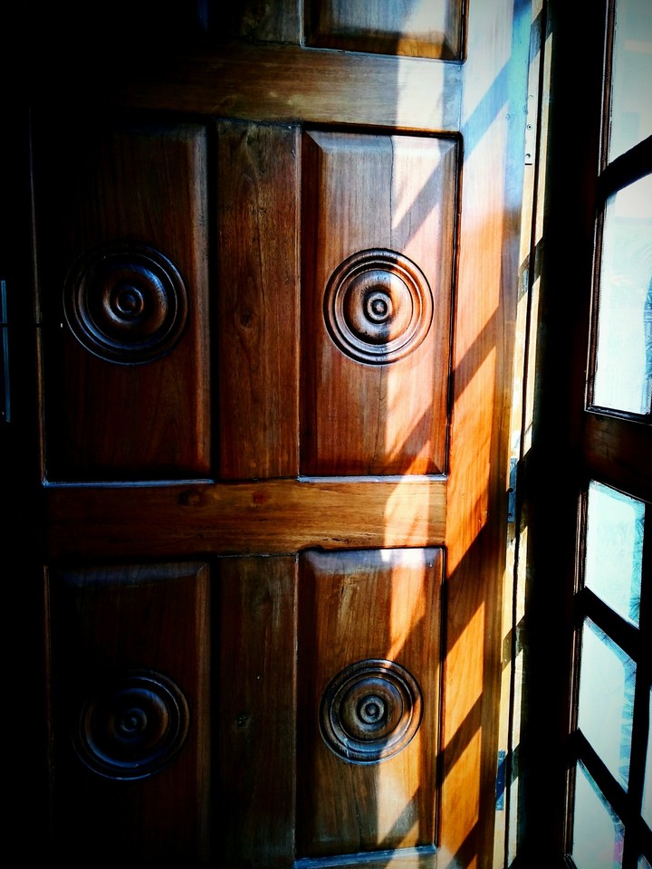 sunlight pours the door