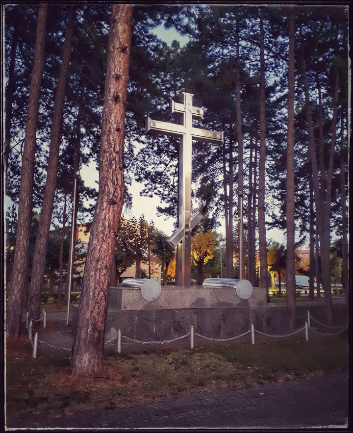 Bitola cross
