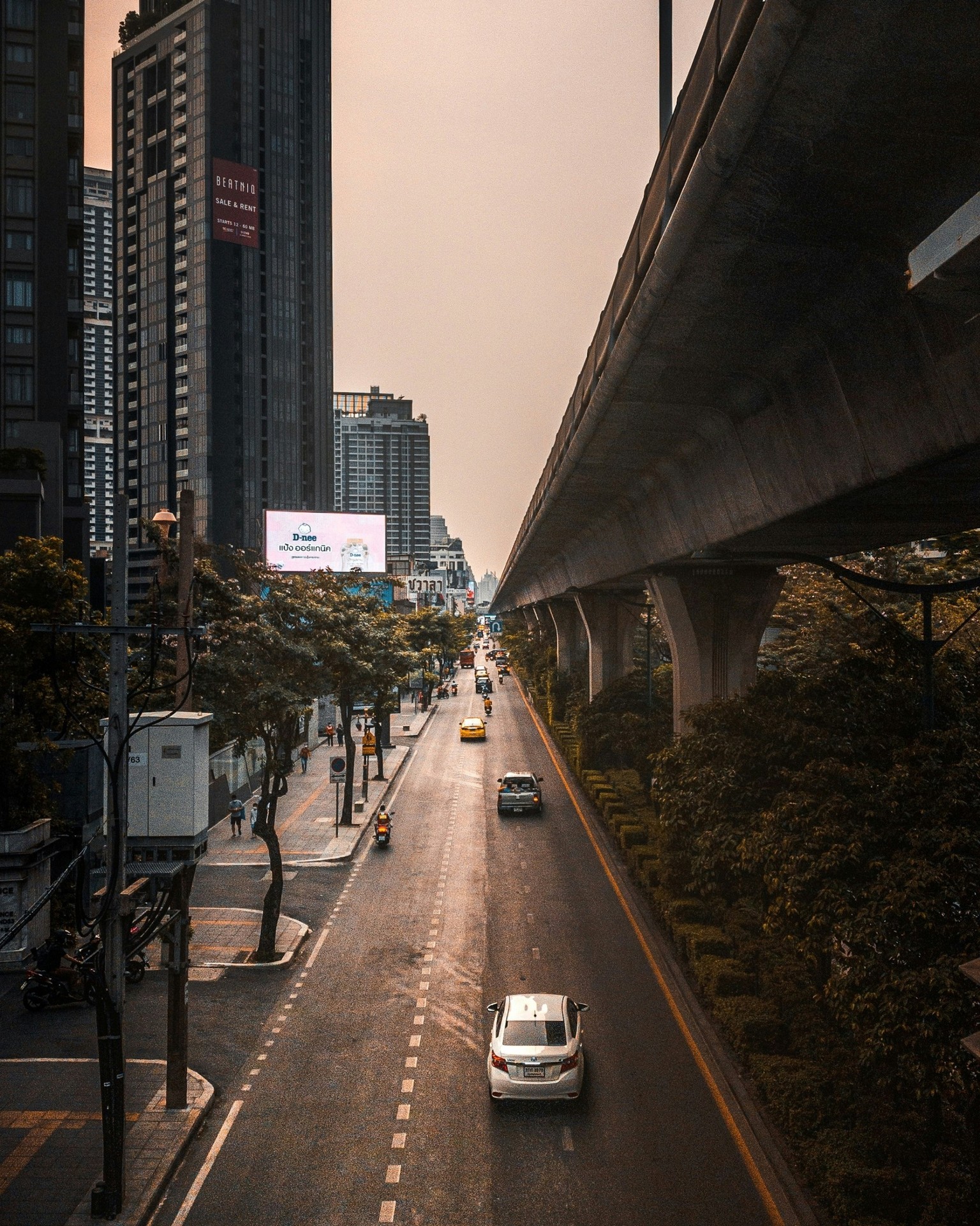 шпалери road, Skyscraper
