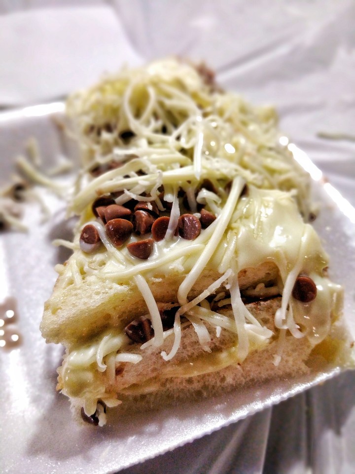 Choco cheese ice-cream sandwich