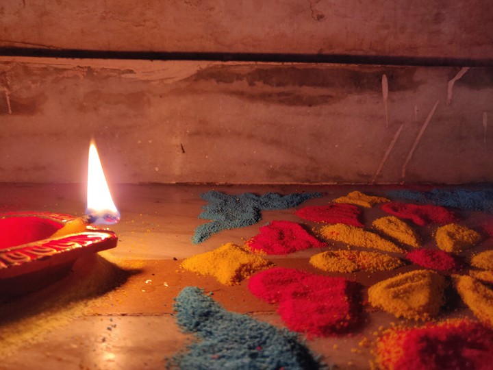 Lighting the Colours