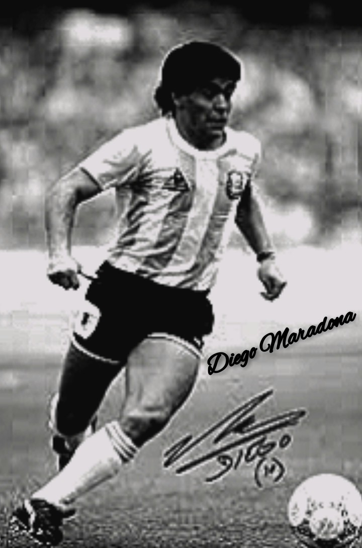 DİEGO ARMANDO MARADONA...