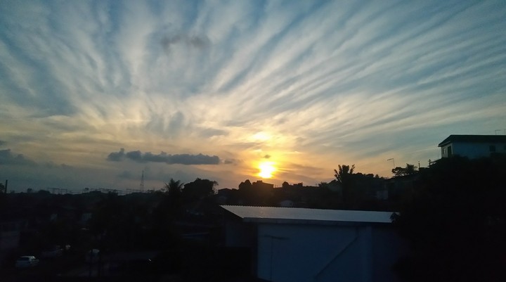 Pôr-do-sol em Recife, Brasil. 17h 17.8.18