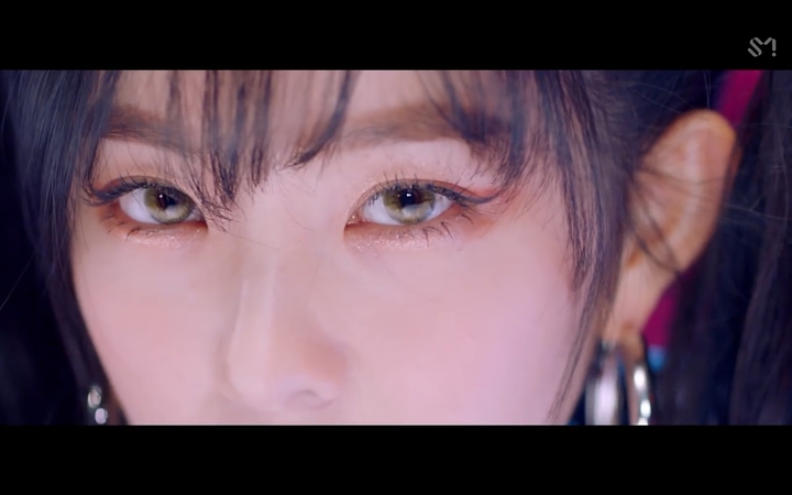 Red Velvet(레드벨벳) - 'Bad Boy'*Album: Perfect Velvet