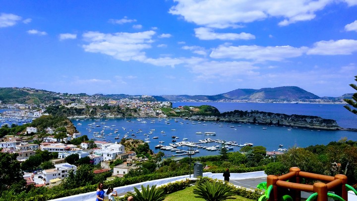 Panorama di Bacoli (Napoli)