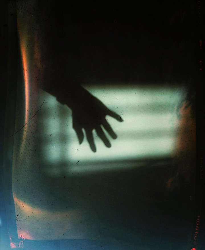 shadow game