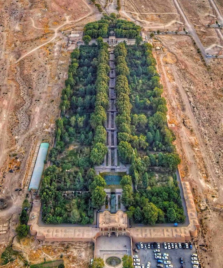 Mahan Prince historical garden