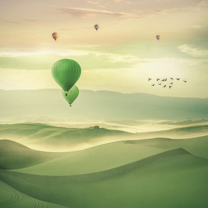 GREEN