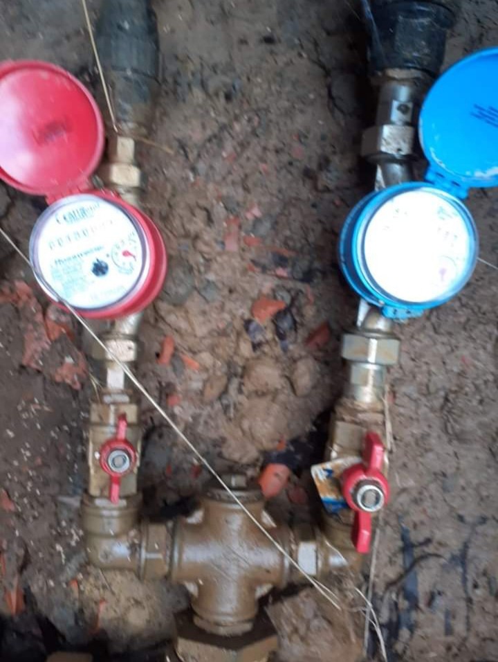 Mal vecino con el agua