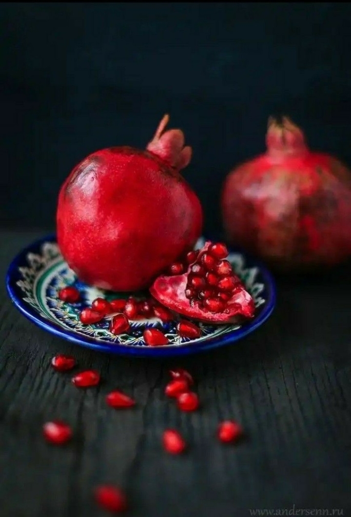 ٦