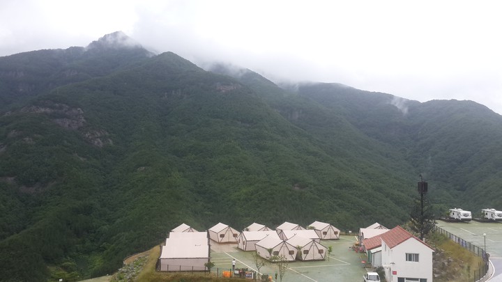 산과 글램핑