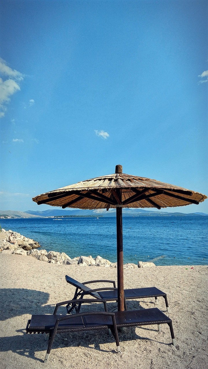 sunbeds