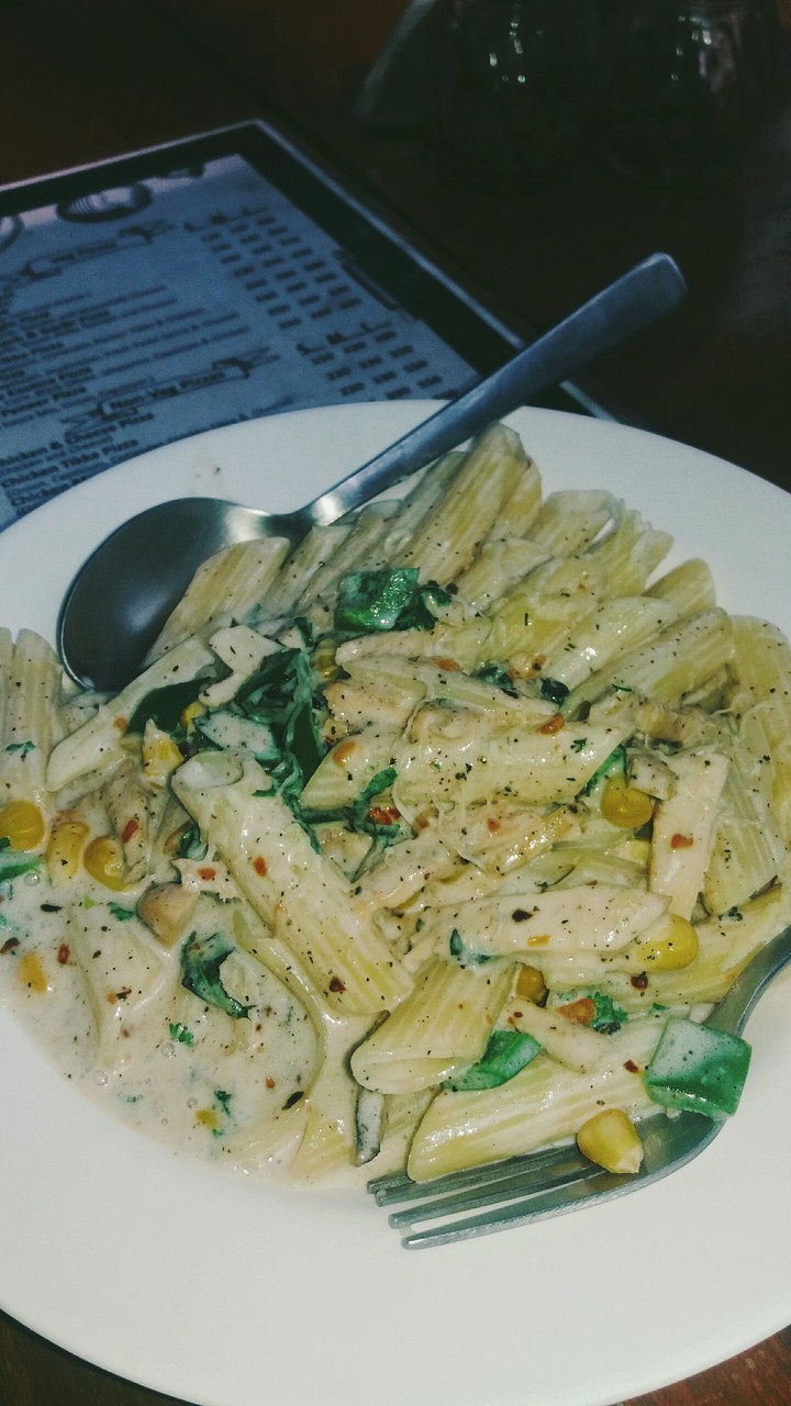 Pasta in white sauce...