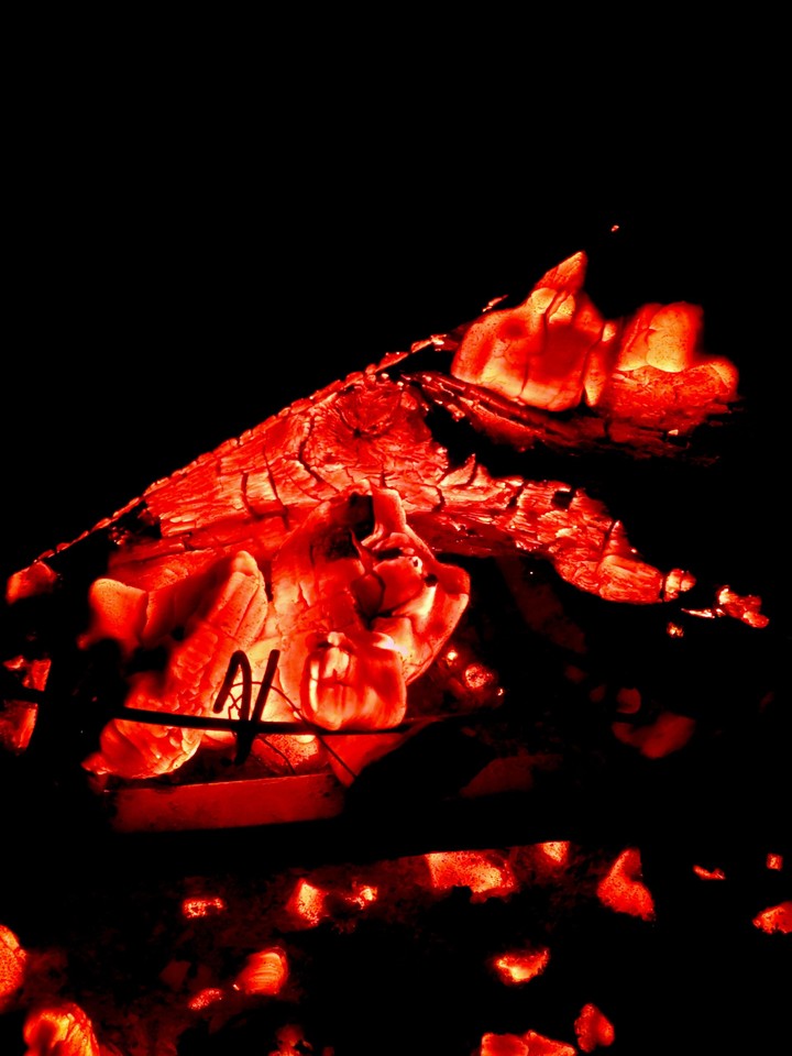 Hot embers for a calm night